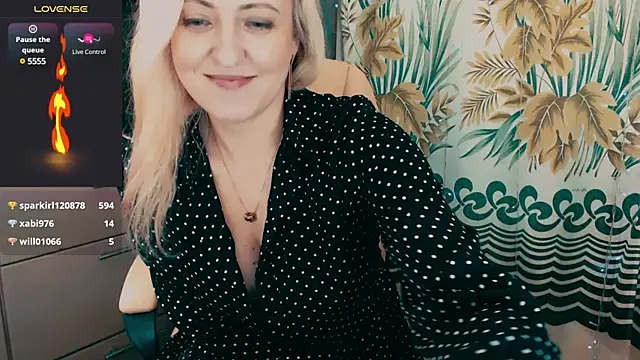 ElysonLang online show from December 2024 11:03:02 PM