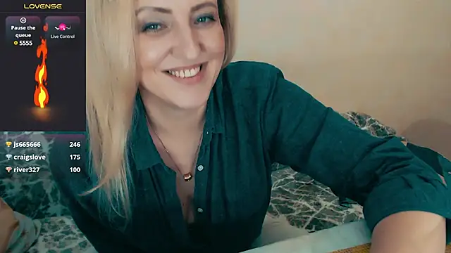 ElysonLang online show from January 2025 11:27:02 PM