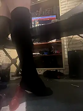 Snapshot of SrMonopolio chatting on November 2025 08:56:01 AM SrMonopolio online show from November 2025 08:56:01 AM