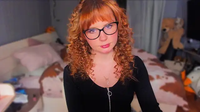 KlementinaBbG online show from November 2025 08:19:01 PM