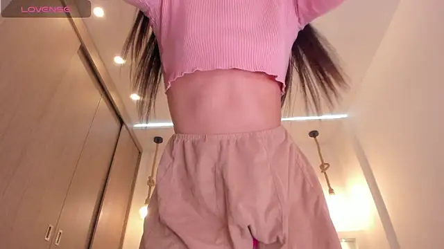 Snapshot of ambar-adaams chatting on January 2025 10:22:01 PM ambar-adaams online show from January 2025 10:22:01 PM