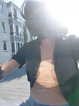 WhiteAnacondaNL online show from August 2026 03:36:02 PM