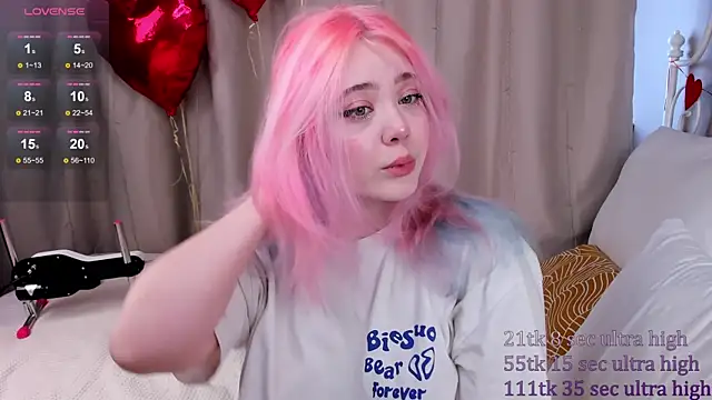 Snapshot of __KawaiiYuki__ chatting on February 2025 08:48:01 AM   KawaiiYuki   online show from February 2025 08:48:01 AM