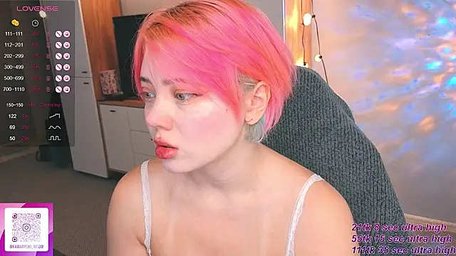 Snapshot of __KawaiiYuki__ chatting on September 2025 04:51:02 AM   KawaiiYuki   online show from September 2025 04:51:02 AM