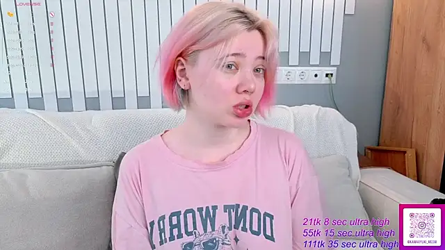   KawaiiYuki   online show from April 2026 03:53:02 AM