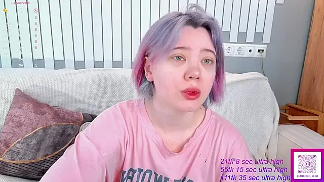 Snapshot of __KawaiiYuki__ chatting on April 2026 03:31:02 AM KawaiiYuki online show from April 2026 03:31:02 AM