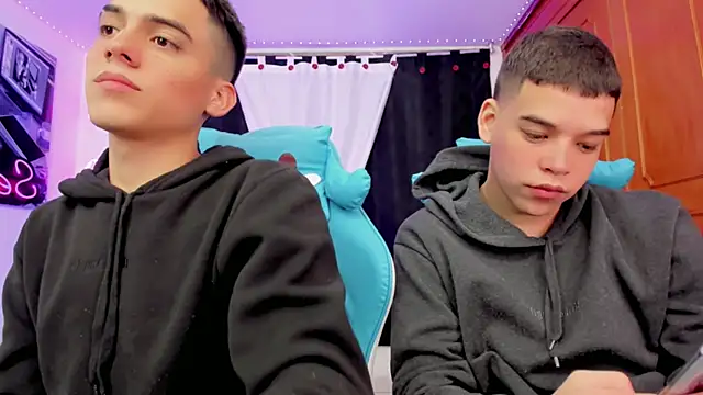 Snapshot of jake_and_joaquin chatting on December 2024 08:41:01 AM jake and joaquin online show from December 2024 08:41:01 AM