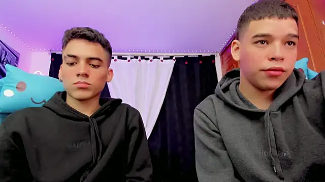 Snapshot of jake_and_joaquin chatting on December 2024 11:46:01 AM jake and joaquin online show from December 2024 11:46:01 AM