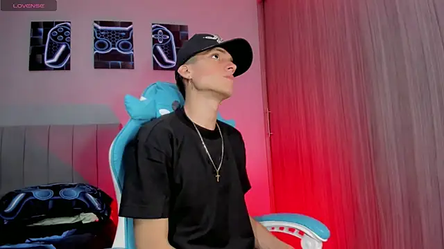 Snapshot of jake_and_joaquin chatting on September 2025 03:19:01 AM jake and joaquin online show from September 2025 03:19:01 AM