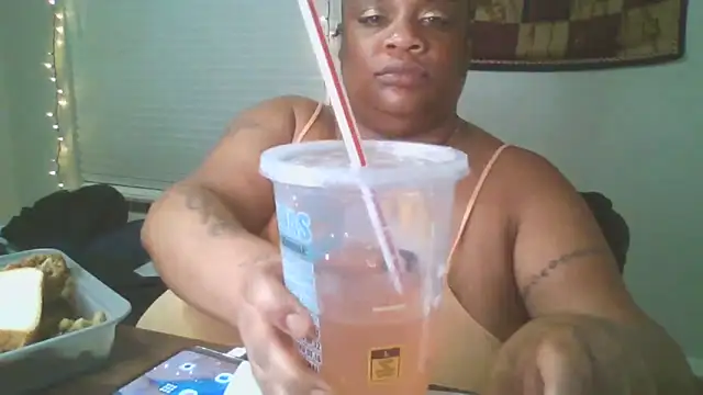 Snapshot of NaughtyHottieBBW chatting on May 2026 01:02:04 AM NaughtyHottieBBW online show from May 2026 01:02:04 AM