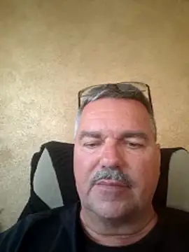 Snapshot of Tbone17 chatting on April 2026 05:10:02 PM Tbone17 online show from April 2026 05:10:02 PM