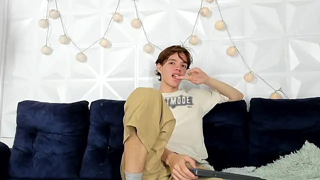 daniel hot03 online show from February 2025 09:24:02 PM