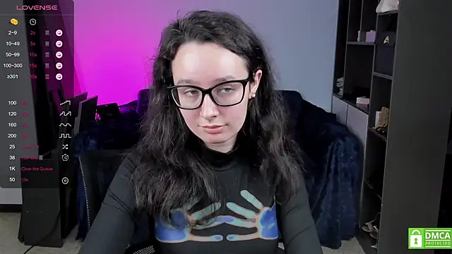 Agatta Smith online show from March 2026 07:00:02 AM