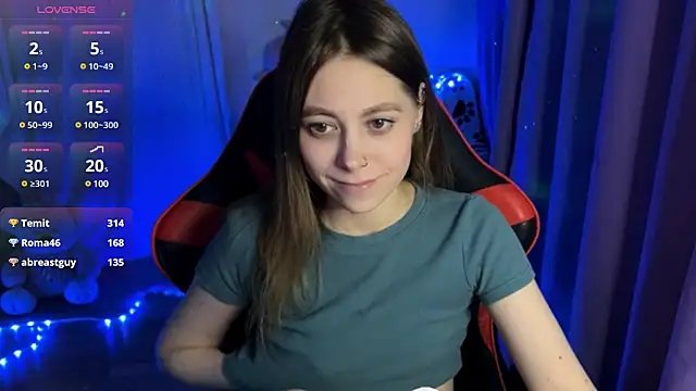 Snapshot of Natural_babe666 chatting on March 2025 11:37:01 PM Natural babe666 online show from March 2025 11:37:01 PM