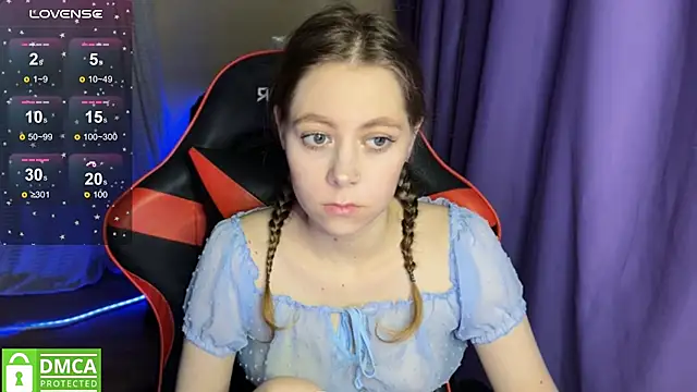 Snapshot of Natural_babe666 chatting on October 2025 06:02:02 AM Natural babe666 online show from October 2025 06:02:02 AM