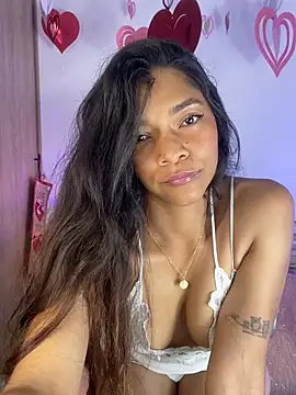 Snapshot of Alliz_Collette chatting on February 2026 04:00:01 AM Alliz Collette online show from February 2026 04:00:01 AM