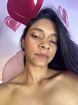 Snapshot of Alliz_Collette chatting on March 2026 12:18:01 AM Alliz Collette online show from March 2026 12:18:01 AM