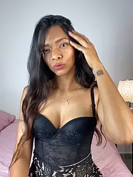 Snapshot of Alliz_Collette chatting on May 2026 09:27:02 AM Alliz Collette online show from May 2026 09:27:02 AM