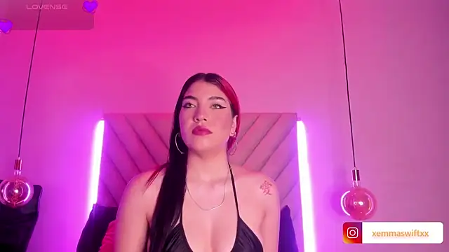 EmmaSwift  online show from December 2024 01:58:02 AM