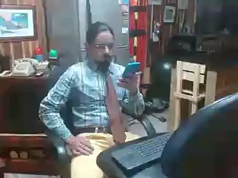 Snapshot of Dr_Pocholate84 chatting on January 2025 02:51:02 PM Dr Pocholate84 online show from January 2025 02:51:02 PM