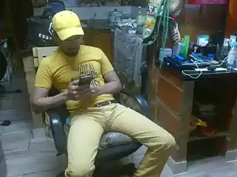 Snapshot of Dr_Pocholate84 chatting on January 2025 02:25:01 AM Dr Pocholate84 online show from January 2025 02:25:01 AM