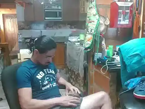 Snapshot of Dr_Pocholate84 chatting on January 2025 09:01:02 PM Dr Pocholate84 online show from January 2025 09:01:02 PM