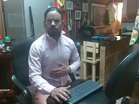 Snapshot of Dr_Pocholate84 chatting on January 2025 07:11:01 PM Dr Pocholate84 online show from January 2025 07:11:01 PM