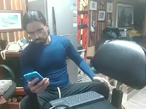 Snapshot of Dr_Pocholate84 chatting on January 2025 02:11:02 AM Dr Pocholate84 online show from January 2025 02:11:02 AM