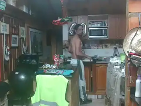 Snapshot of Dr_Pocholate84 chatting on February 2025 02:26:02 AM Dr Pocholate84 online show from February 2025 02:26:02 AM