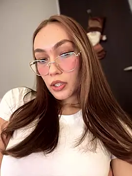 MichelleFerry  online show from December 2024 04:14:02 AM