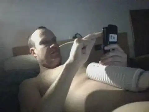 dlvis12 online show from February 2025 08:00:01 PM