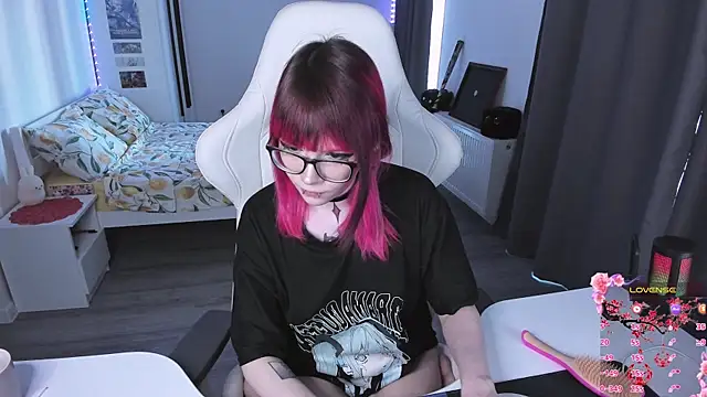 Yumi Youkai online show from June 2026 02:06:02 PM