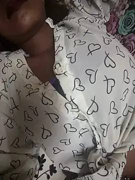 Snapshot of PARI_Hun chatting on February 2026 06:50:01 PM PARI Hun online show from February 2026 06:50:01 PM