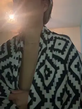 Snapshot of BabyNila chatting on October 2025 06:01:02 AM BabyNila online show from October 2025 06:01:02 AM