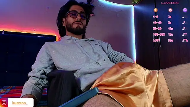 kuzzcoo online show from February 2026 01:51:01 PM