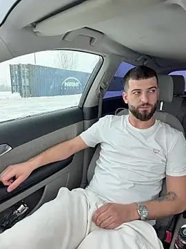 ElChapoGuzman95 online show from January 2026 07:54:01 AM