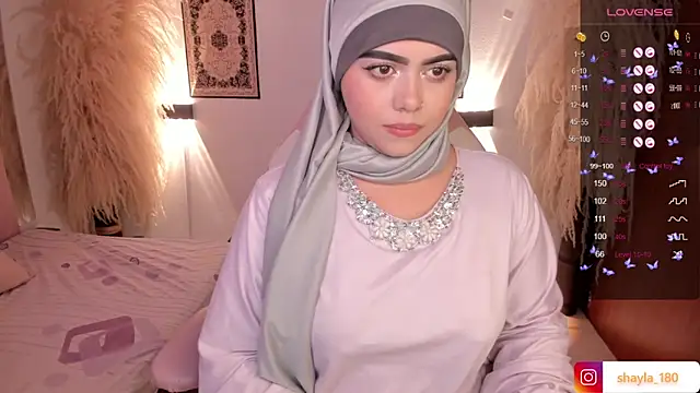 shayla 18 online show from December 2024 07:45:01 PM