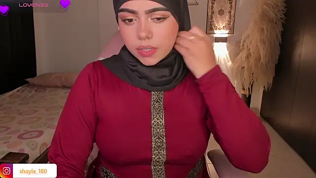 shayla 18 online show from October 2025 03:38:01 AM