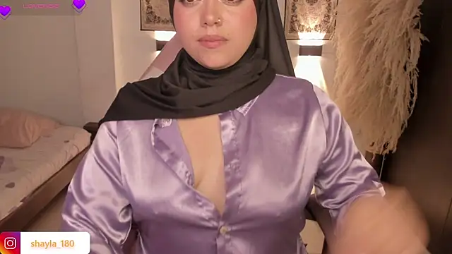 shayla 18 online show from May 2026 11:32:02 PM