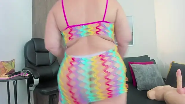 Cheryl JONES online show from November 2025 07:29:02 AM