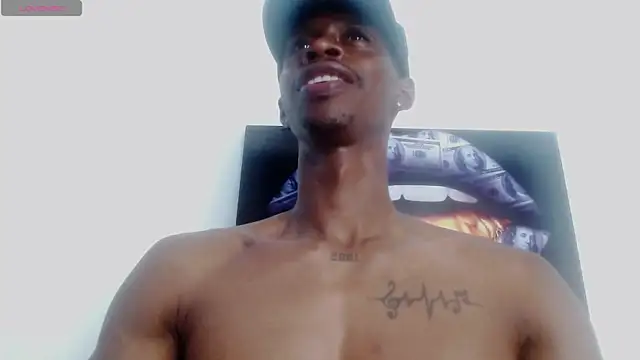 Snapshot of drake_brwon_23 chatting on July 2026 01:51:02 PM drake brwon 23 online show from July 2026 01:51:02 PM