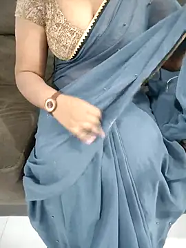 Mounika25 online show from February 2026 05:19:02 PM