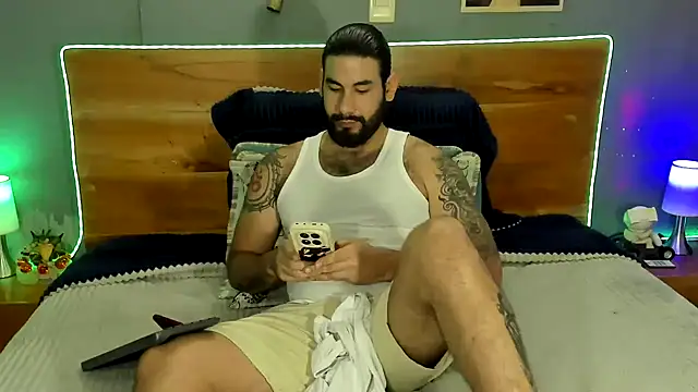 Snapshot of Prometeo-grizzly chatting on July 2026 03:13:01 AM Prometeo-grizzly online show from July 2026 03:13:01 AM
