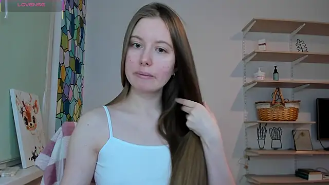 Peggy Beauty online show from November 2025 04:32:02 AM