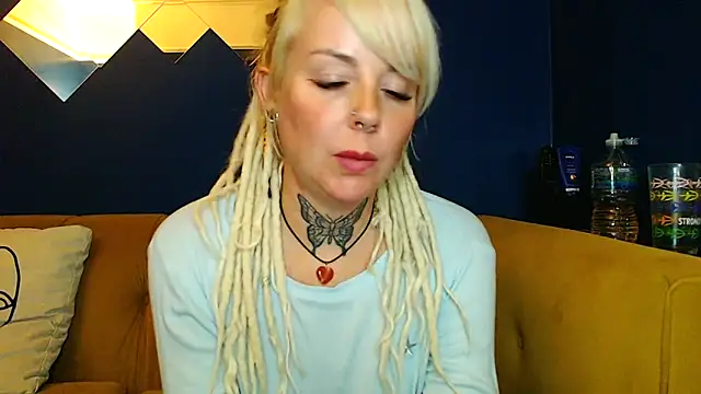 pixiedreadx online show from October 2025 10:54:02 PM