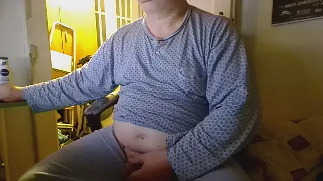 tipko123 online show from November 2025 07:01:02 PM