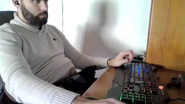 Snapshot of joaodias_97 chatting on March 2025 04:51:02 PM joaodias 97 online show from March 2025 04:51:02 PM