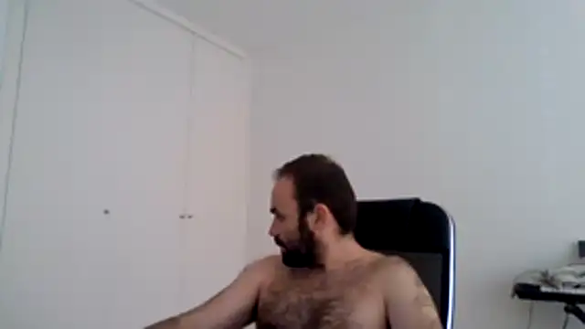 Snapshot of joaodias_97 chatting on June 2026 04:35:01 PM joaodias 97 online show from June 2026 04:35:01 PM
