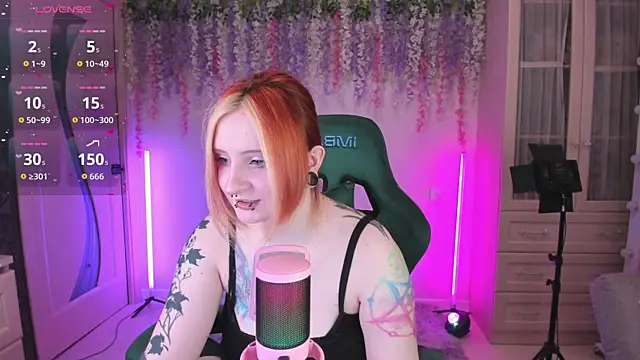 EmmyBunny online show from April 2026 05:14:02 PM