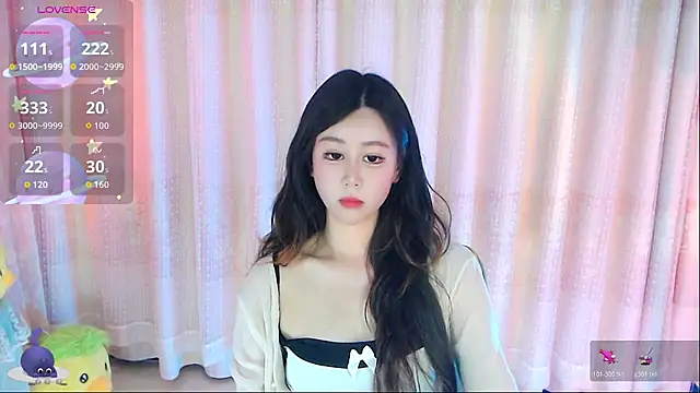 Aimee-520 online show from April 2026 06:52:01 AM